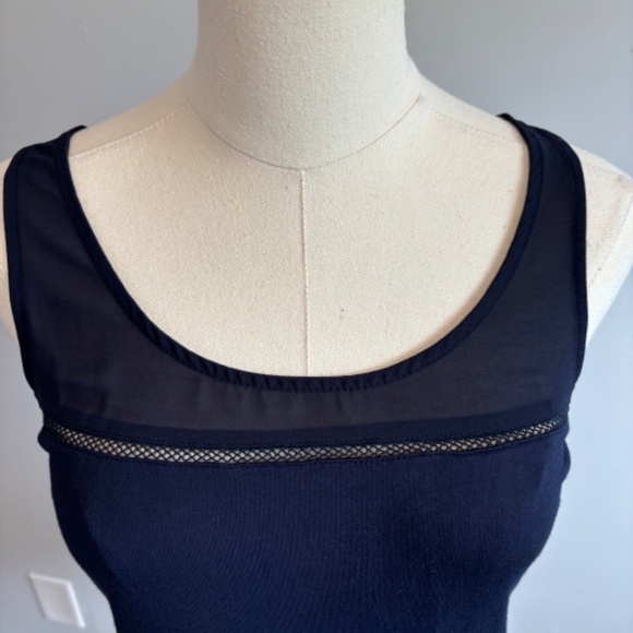 RW&CO. Navy Sleeveless Blouse - Picture 4 of 9